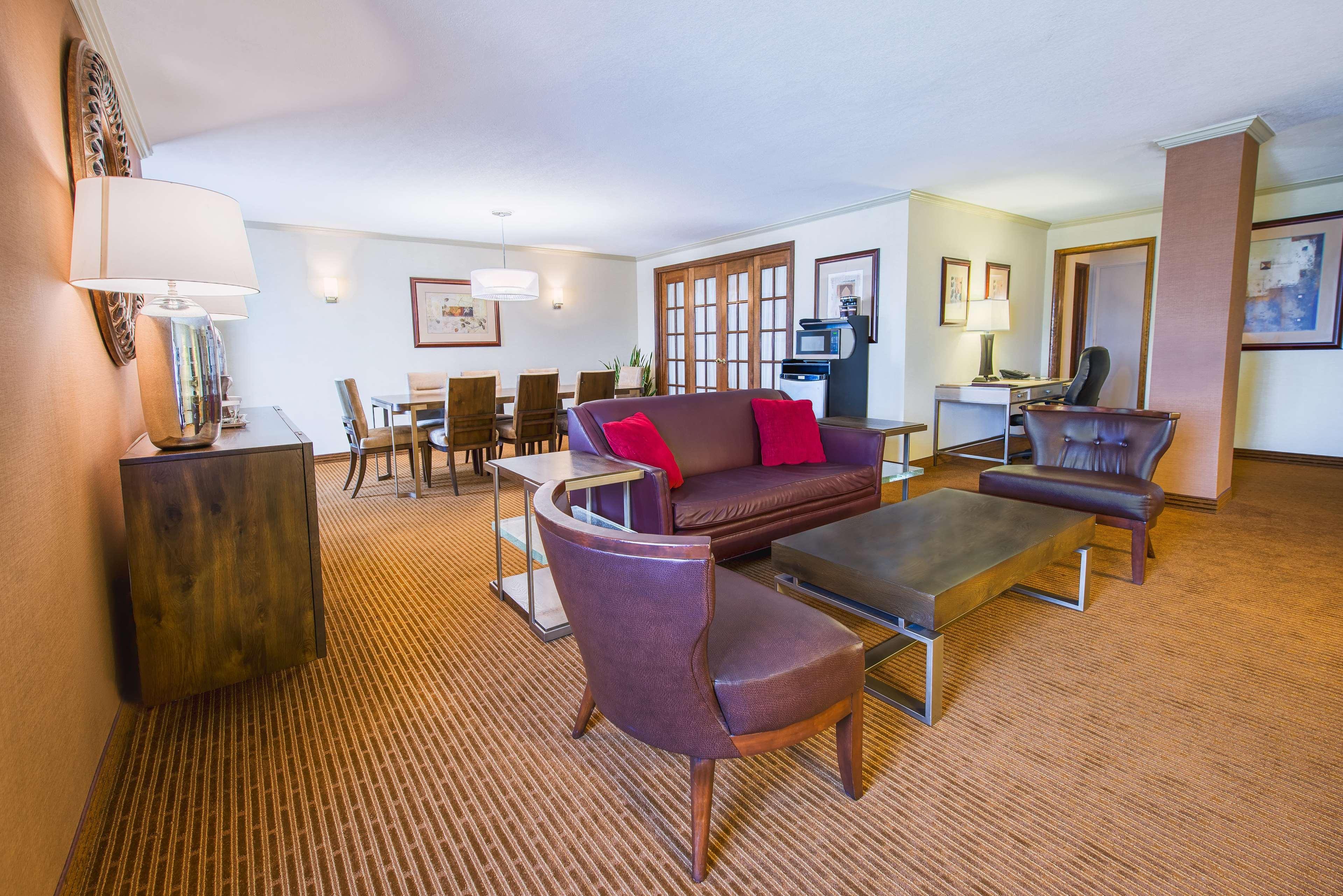 Doubletree By Hilton Philadelphia Airport Hotel Bagian luar foto