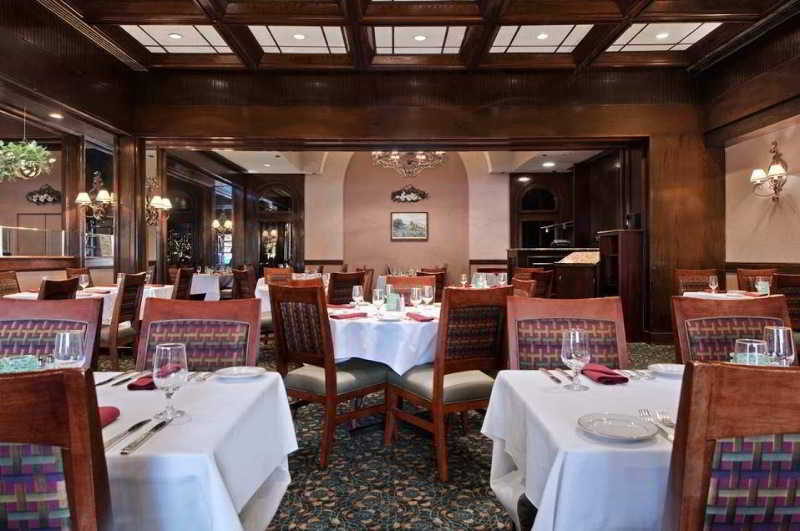 Doubletree By Hilton Philadelphia Airport Hotel Bagian luar foto